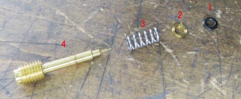 ADJUSTING SCREW AY., FUEL MIXTURE (1042-0945)